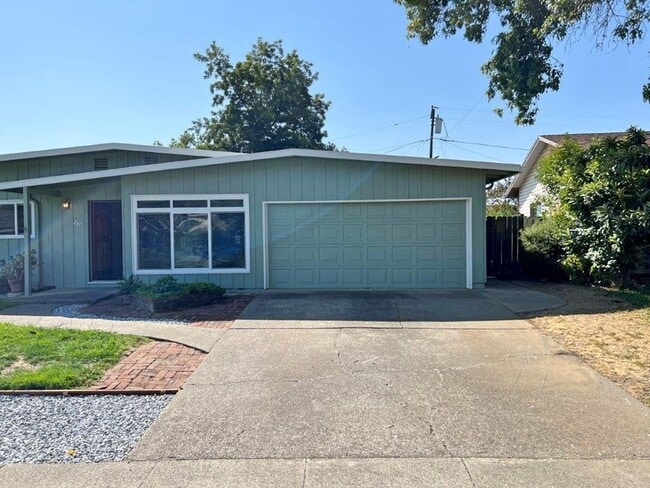 Building Photo - Renovated 3 Bedroom One Story *Vacaville *Pets Negotiable