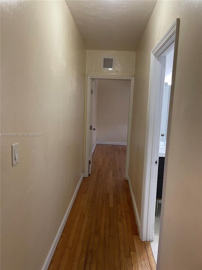 Building Photo - 535 NW 121st St