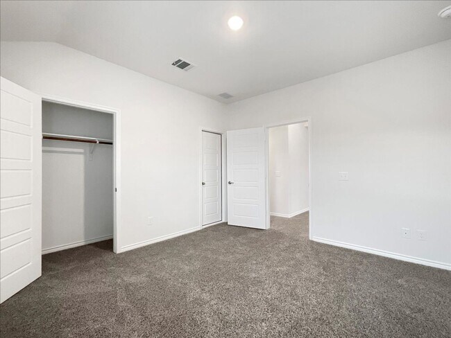 Building Photo - PRICE REDUCTION. 4-bed 2.5-bath 2714 sqft house located in DR Horton's Millstone subdivision