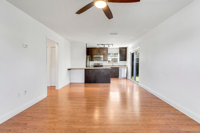 Building Photo - 6264 Allen St