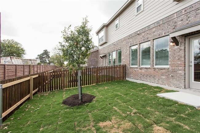 Building Photo - 17303 Leafroller Dr