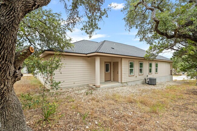 Building Photo - 1090 Indian Holw