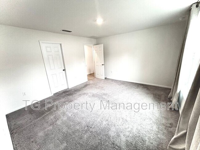 Building Photo - 1046 Panther Lk Pkwy