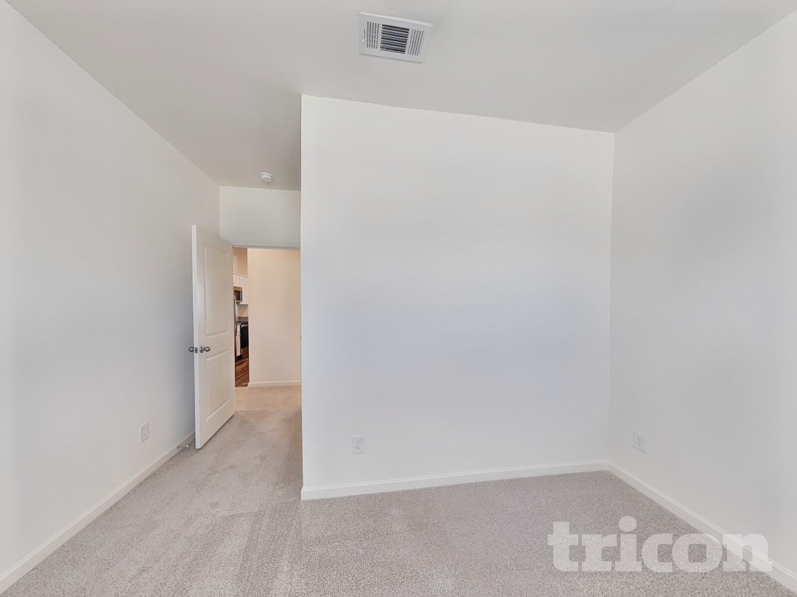 Building Photo - 12713 Big Rnch Rd