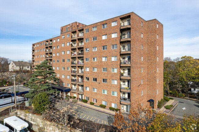 Building Photo - Hall Place