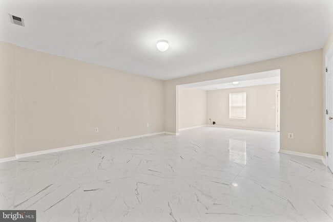 Building Photo - 209 Ilona Ct