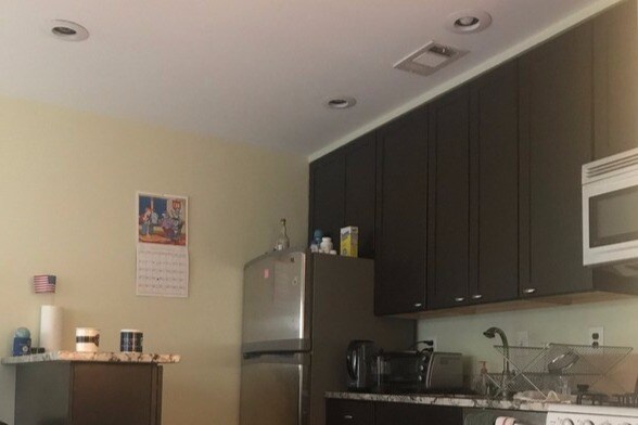 Building Photo - 1653 Park Rd NW