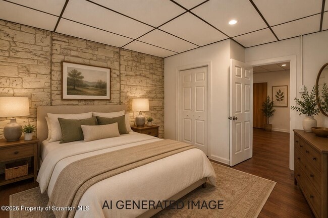 Building Photo - 1418 Capouse Ave