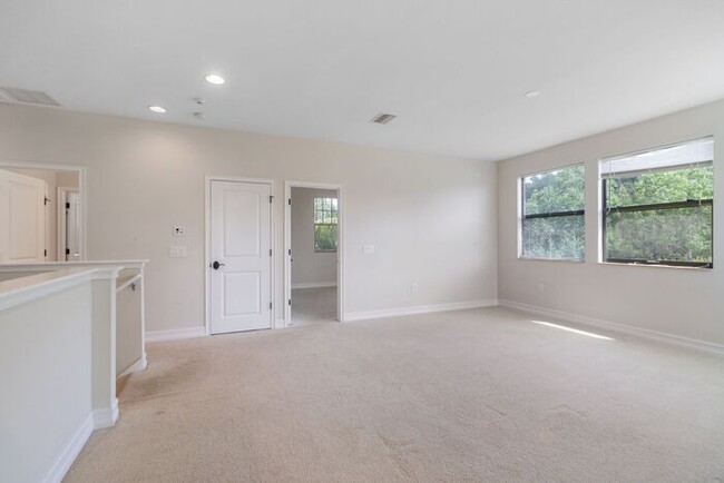 Building Photo - Estancia 4 Bed / 2.5 House Home for Lease!
