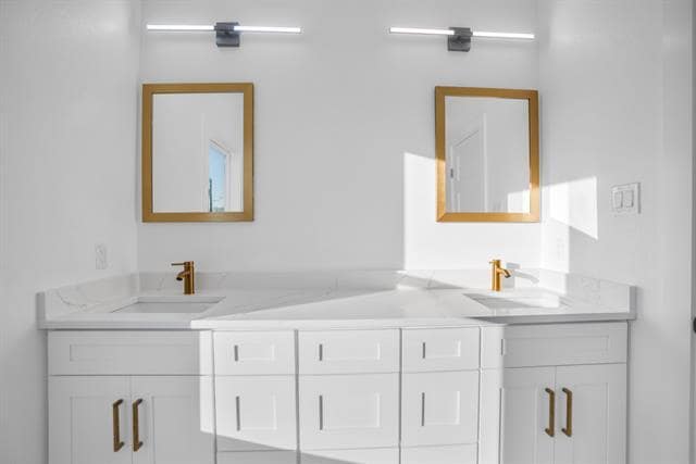 Building Photo - 305 Eggar St