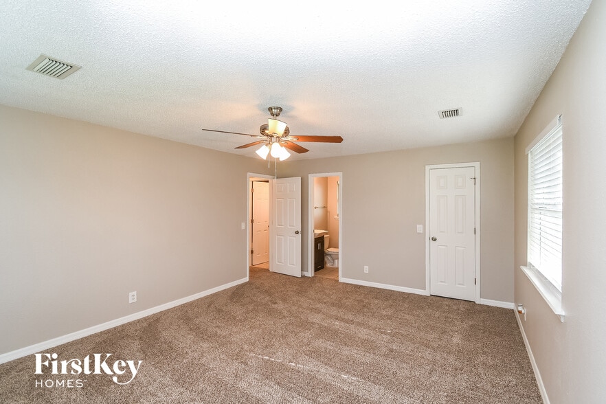 Building Photo - 6334 Harlow Blvd