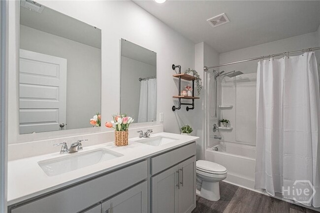 Building Photo - 756 Logging Hl Dr