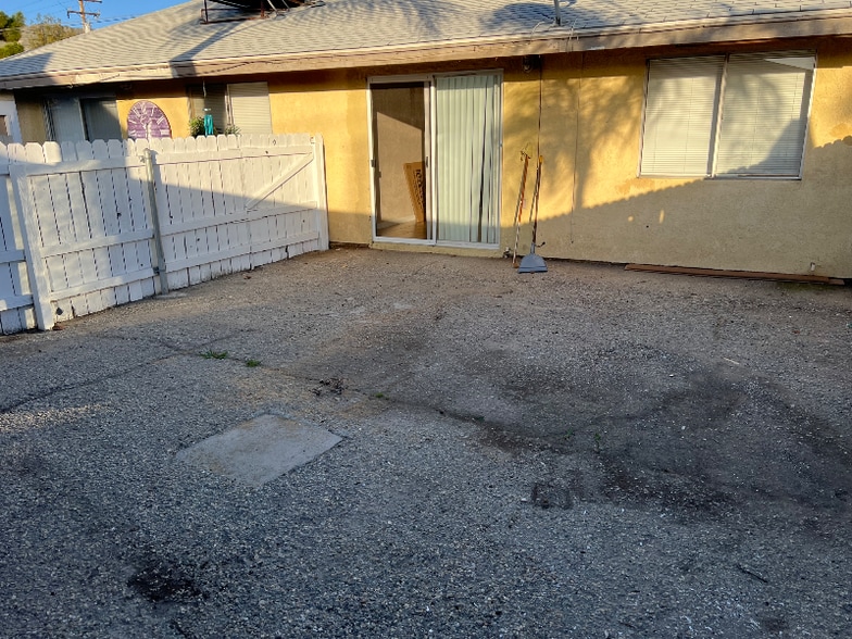 Building Photo - 350 Brown St