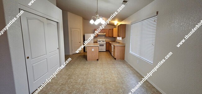 Building Photo - 3100 Shady Spring Dr SW