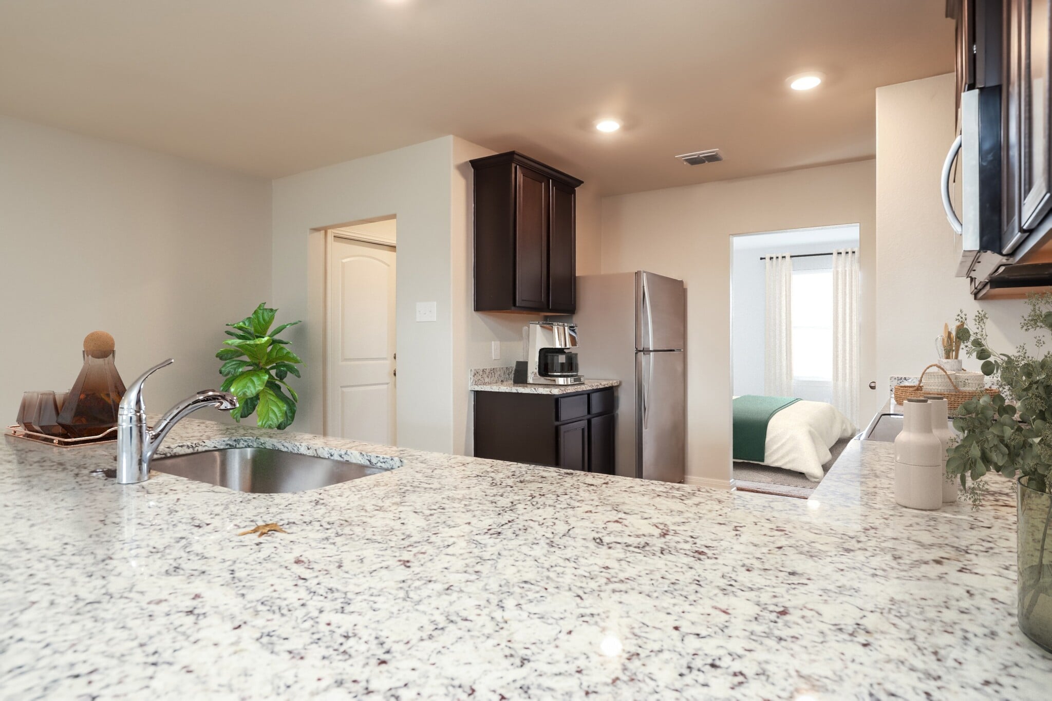 Building Photo - 7321 Lazy Cyn