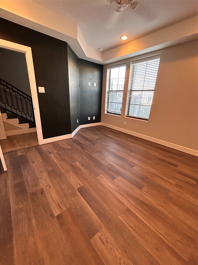 Building Photo - 211 Milby St