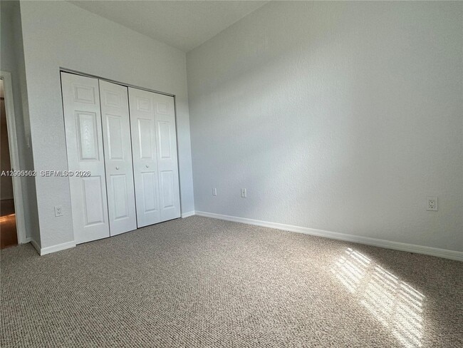 Building Photo - 4264 SW 132nd Wy