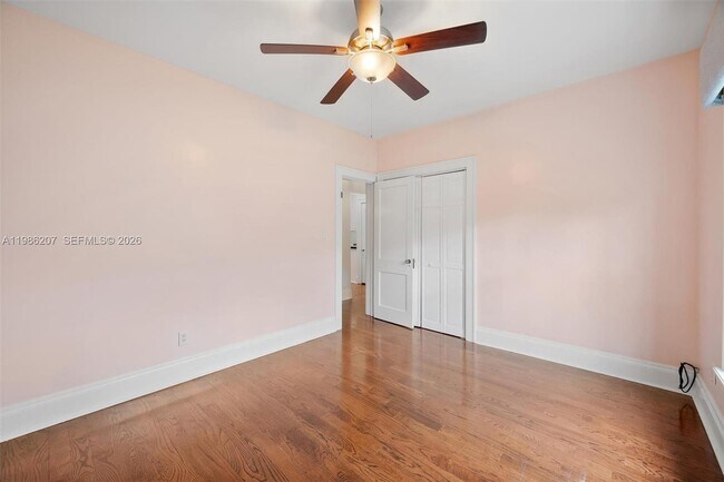 Building Photo - 285 NE 105th St