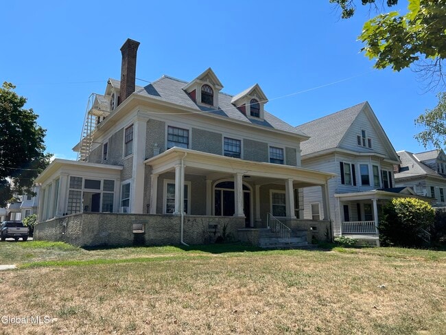 Building Photo - 1114 Union St