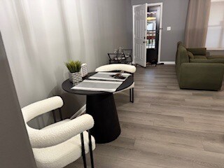 Building Photo - 711 Hammock Pine Blvd