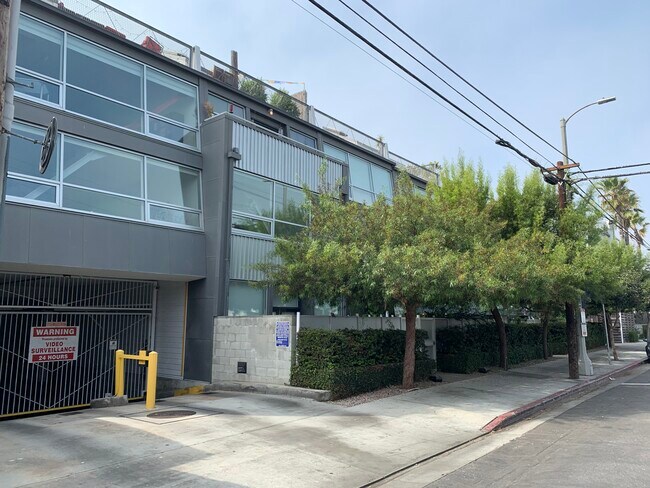 Secured Underground Parking - 615 Hampton Dr