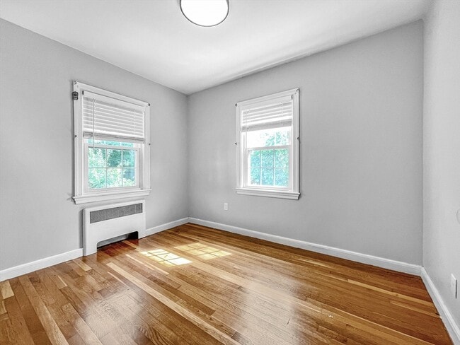 Building Photo - 41 Burrwood Rd