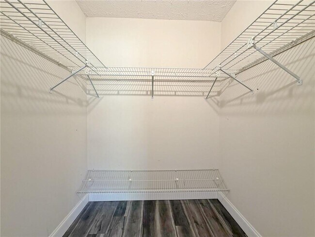 Building Photo - 2901 Inverloch Cir