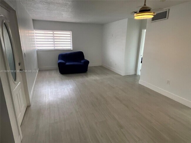 Building Photo - 2775 W 62nd St