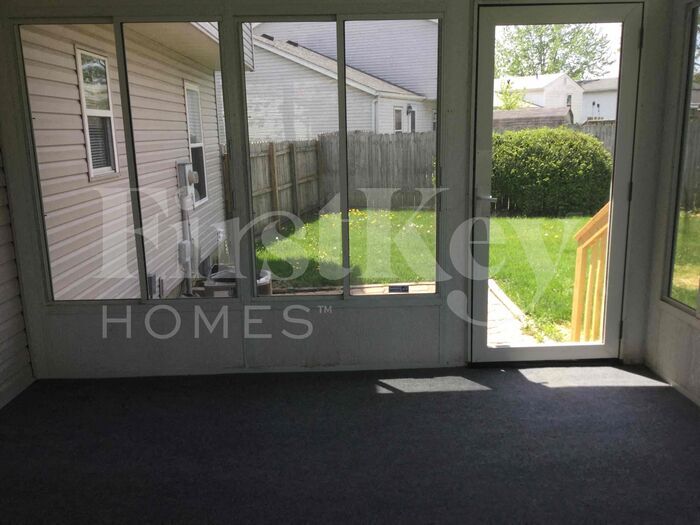 Building Photo - 805 Westmead Dr