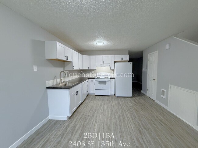 Building Photo - $500 OFF OF SECOND MONTH OF RENT! Updated Spacious 2-bedroom Apartment