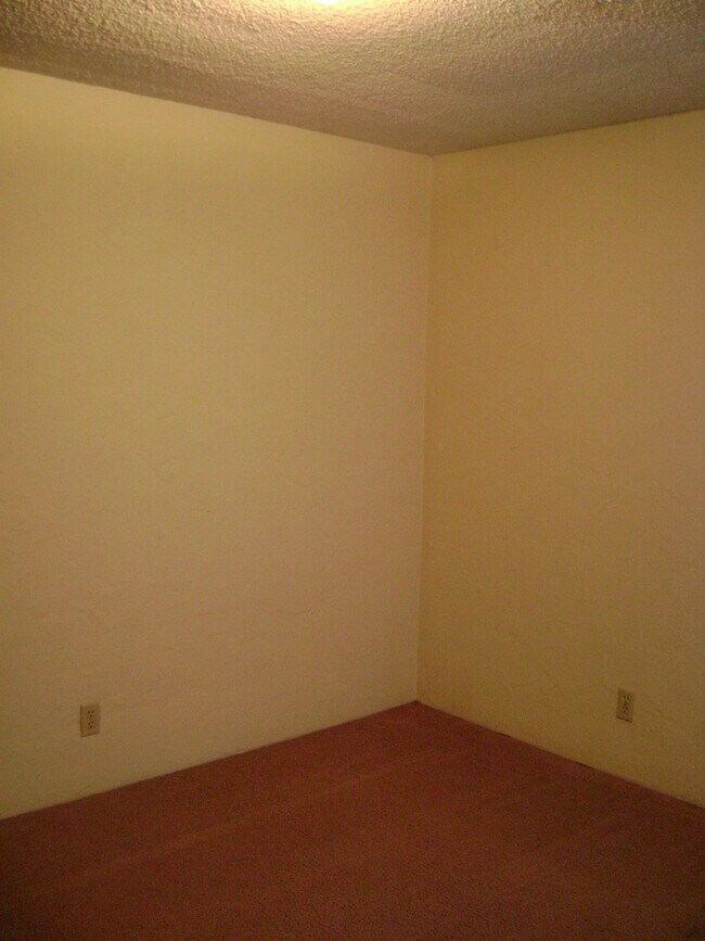 Building Photo - 735spr