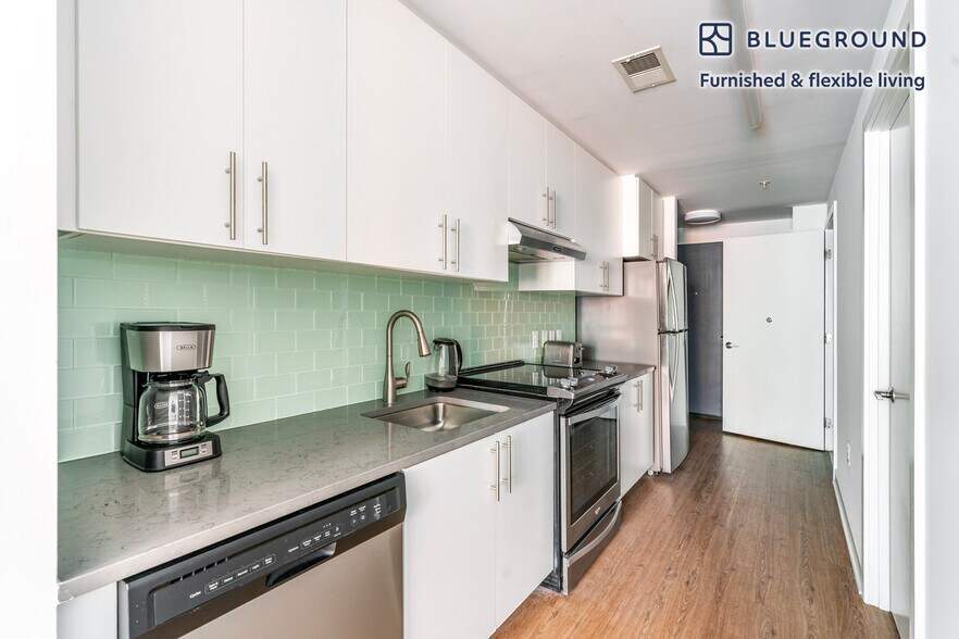 Building Photo - 455 I St NW