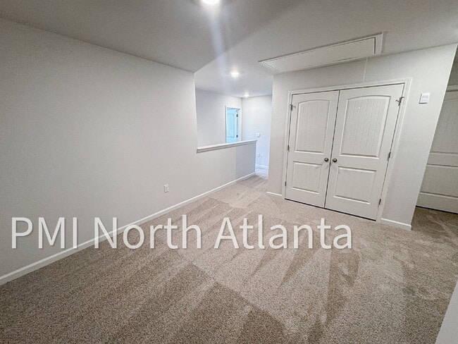 Building Photo - 6642 Corryton St