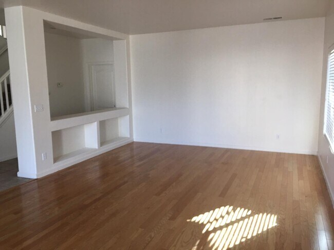 Building Photo - 2642 Blackwood Ave