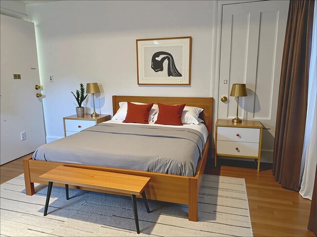 Building Photo - 107 Charles St