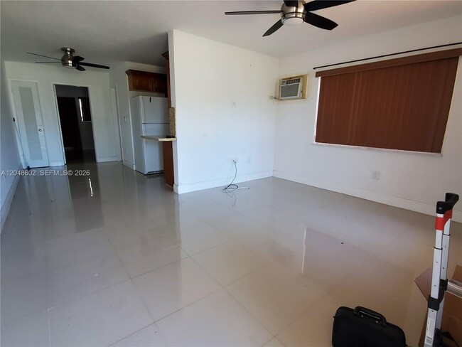 Building Photo - 808 N 24th Ave