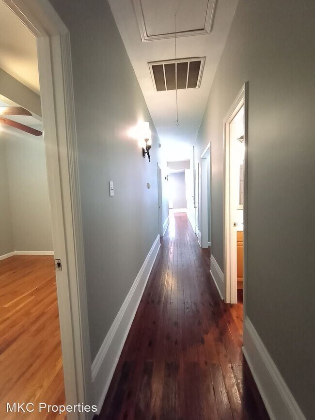 Building Photo - 3 br, 2 bath House - 2826 Palmyra