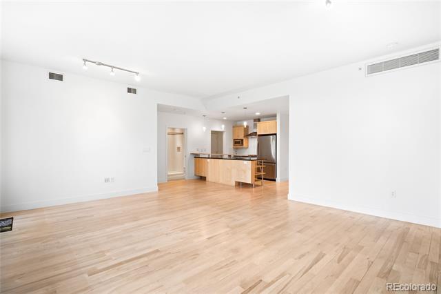Building Photo - 1401 Delgany St