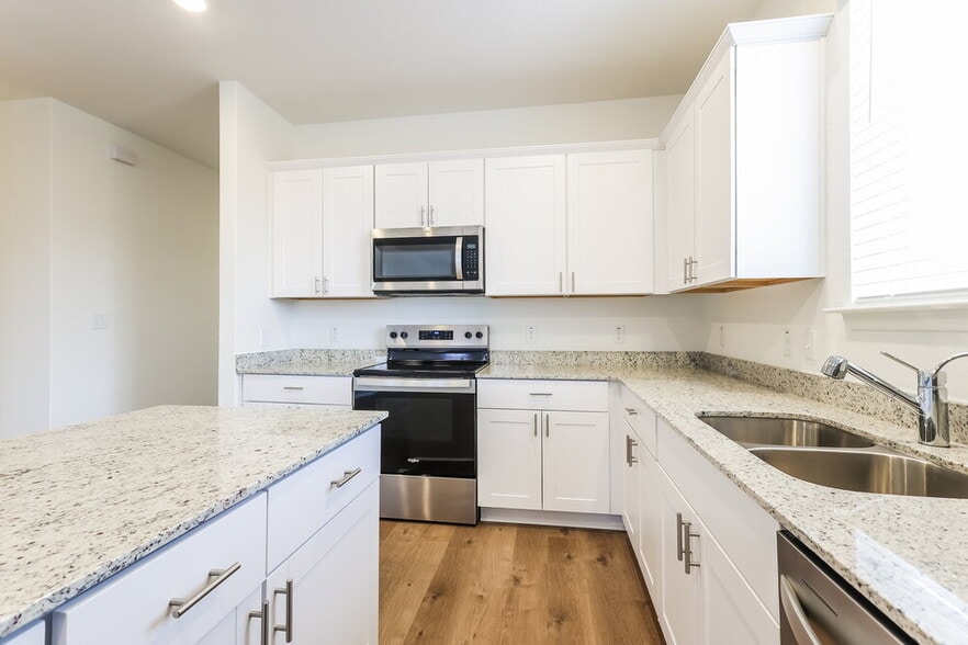 Building Photo - 1194 Casa Luminar