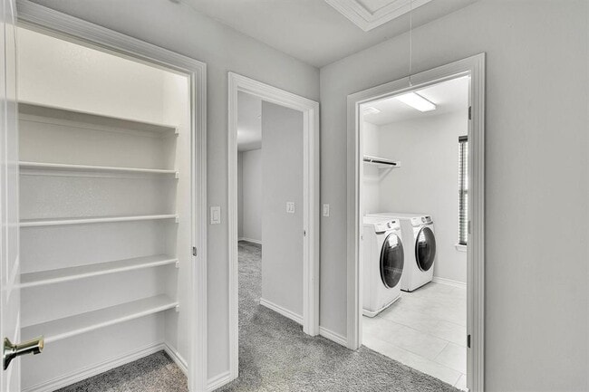 Building Photo - 9111 Gage Dr