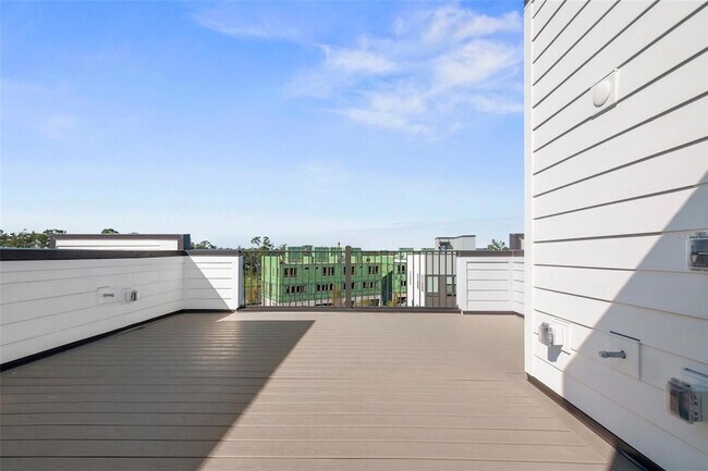 Building Photo - 2311 Brix St