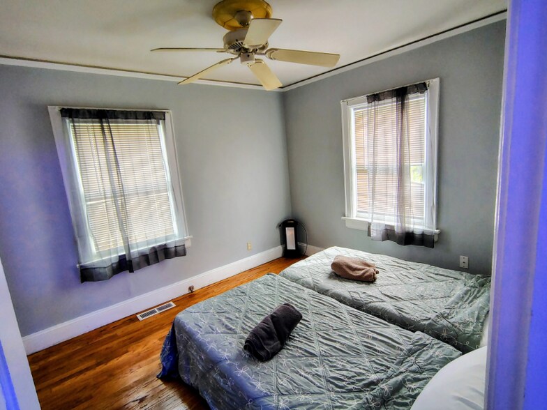 Building Photo - 1803 Ridley St