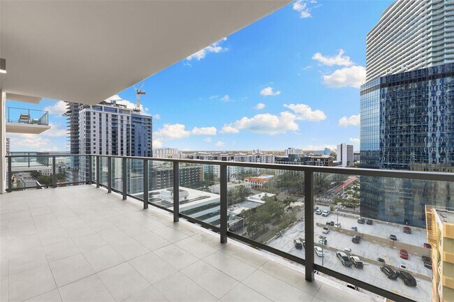 Building Photo - 275 1st Ave S