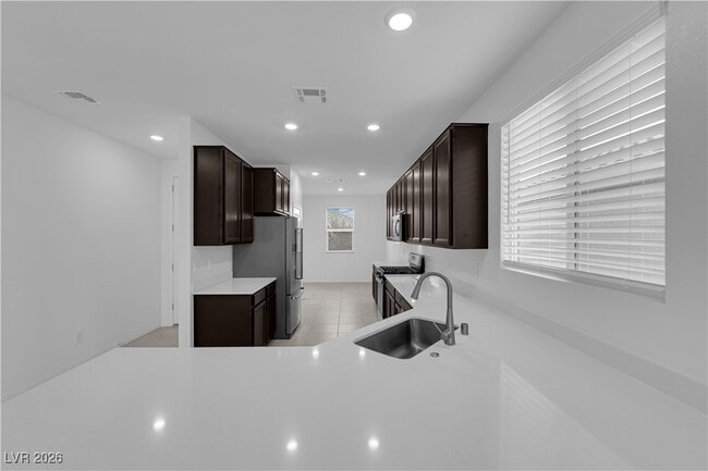 Building Photo - 4293 Nopal Serrano Ave