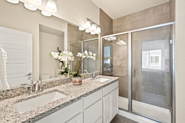 Building Photo - 226 E Chestnut St