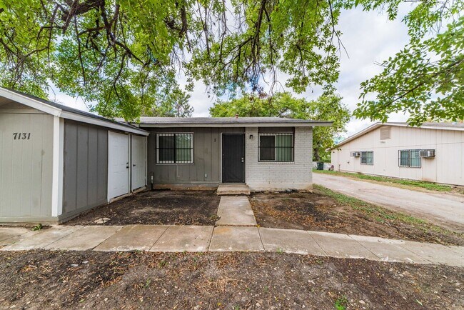 Building Photo - 1-Bedroom in North Point