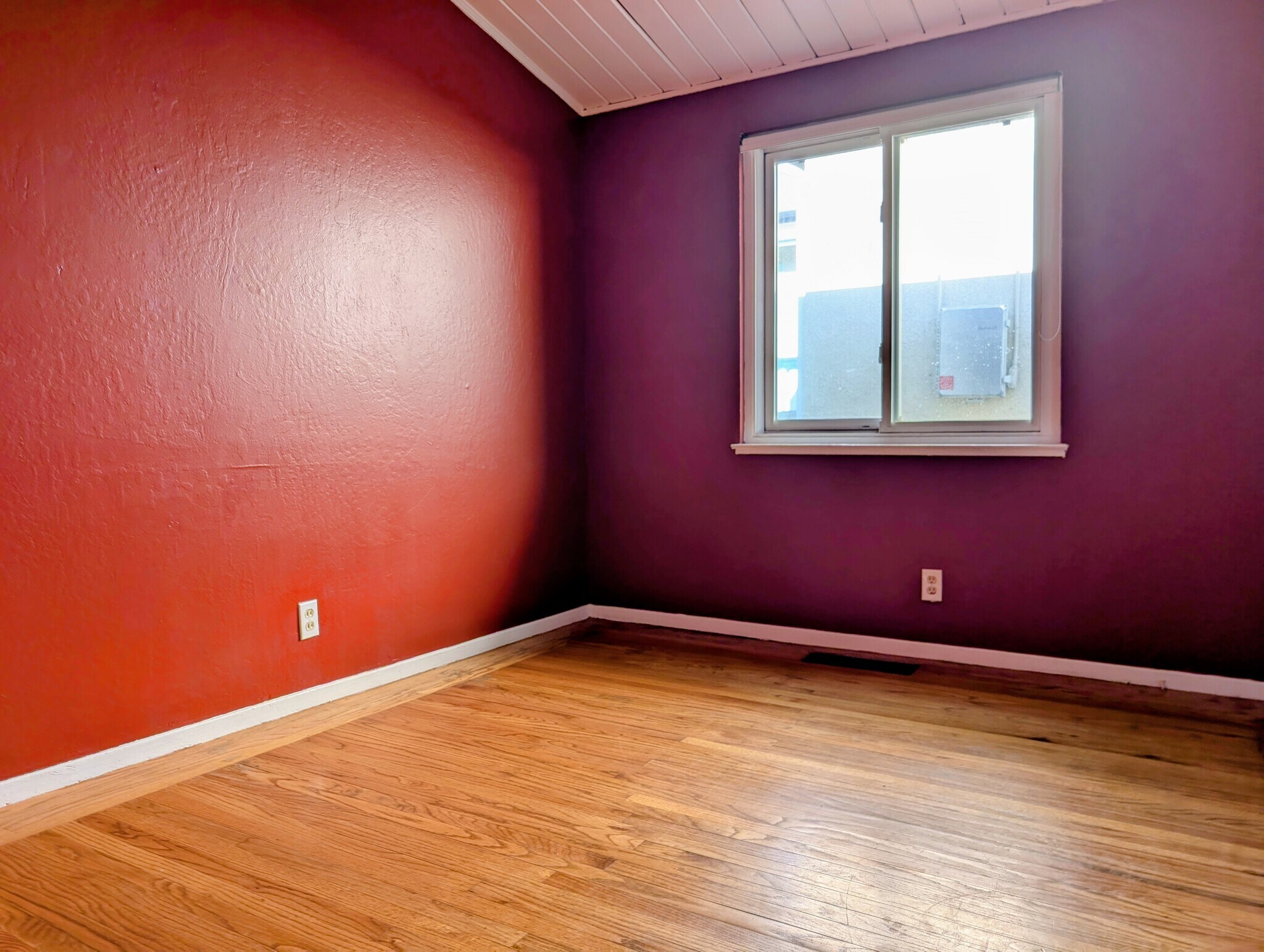 Building Photo - 3060 Ponderosa Dr