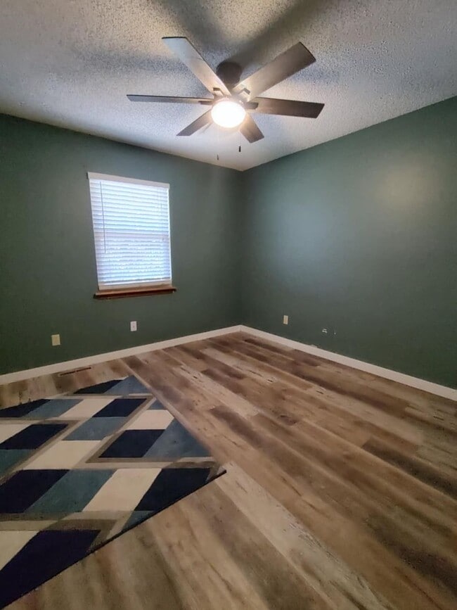 Building Photo - Gorgeous Home for Rent