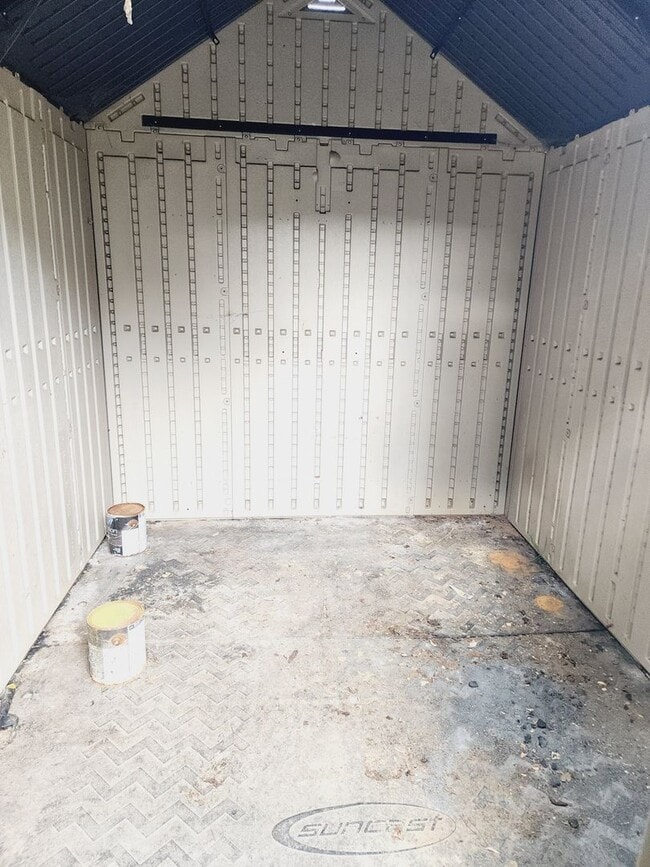 Building Photo - Vestavia Living: 4 Bed, 2.5 Bath Rental on Catala Rd