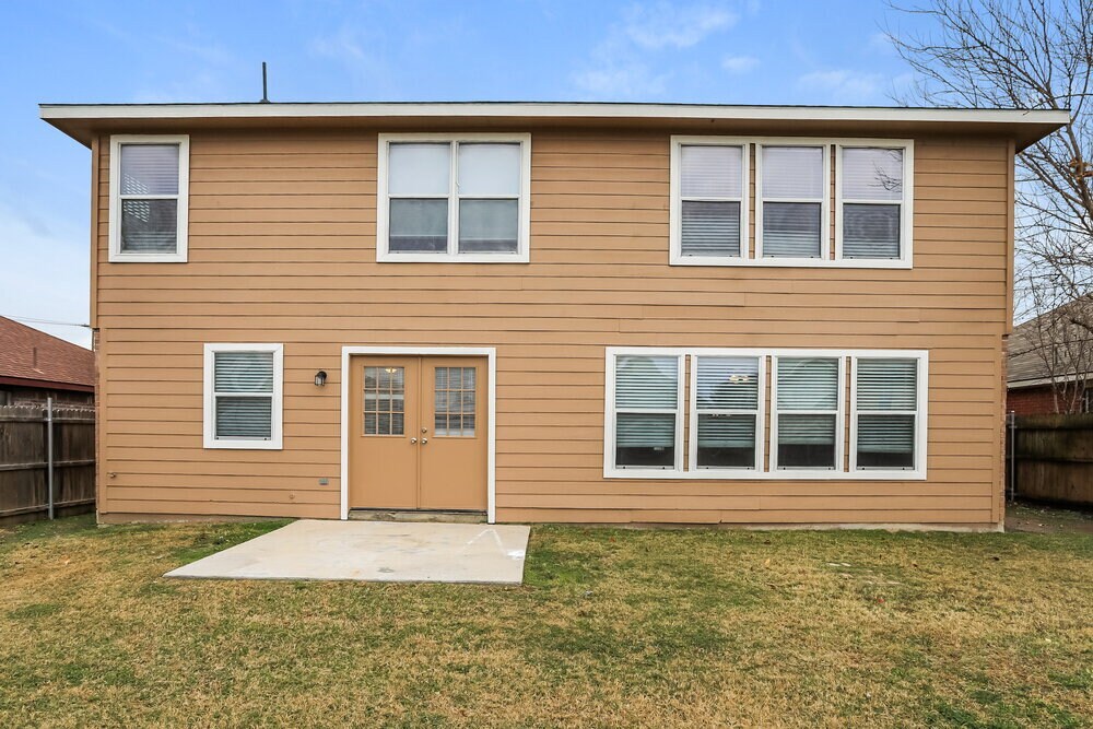 Building Photo - 10173 Chapel Springs Trail